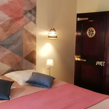 La Carat Apartment